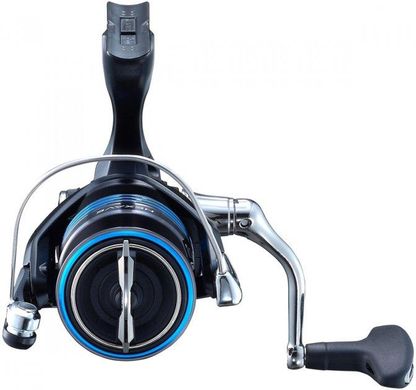 Катушка Shimano Nexave FI 2500 3+1BB (2021)