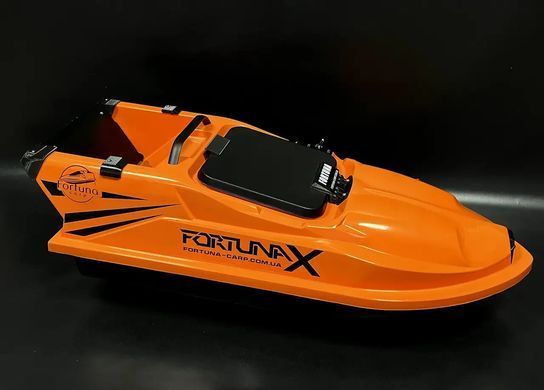 Катер Fortuna - X, з інтегрованою системою GPS автопілотування Fortuna - X та ехолотом Toslon TF520